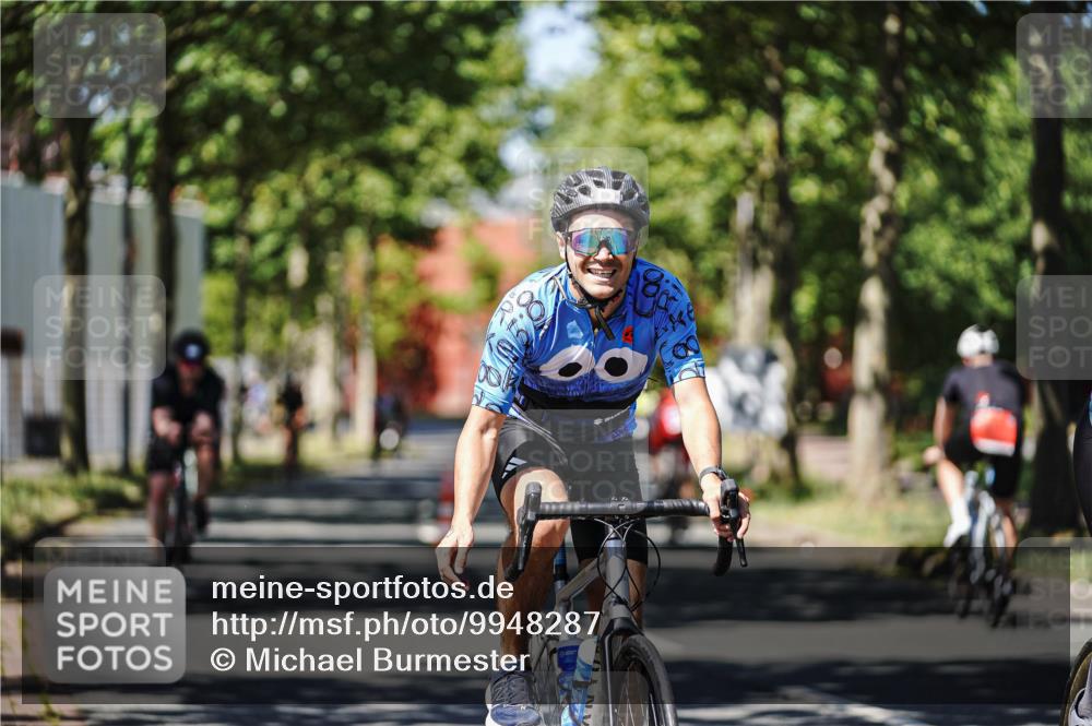 09.08.2026 - GEWOBA Citytriathlon Bremen Michael Burmester http://msf.ph/oto/9948287 09.08.2026 12:33:34 Radfahren 583, 615, 648, 679, 717, 769, 784, 880, 1006, 1133 meine-sportfotos.de