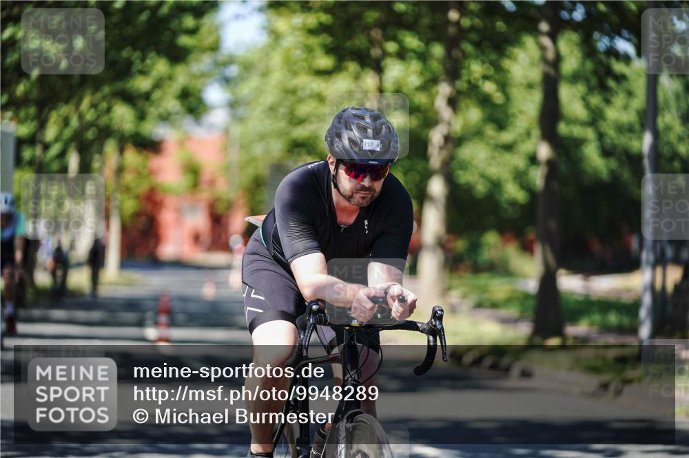 09.08.2026 - GEWOBA Citytriathlon Bremen Michael Burmester http://msf.ph/oto/9948289 09.08.2026 12:33:36 Radfahren 583, 615, 648, 679, 717, 784, 880, 1006, 1133 meine-sportfotos.de