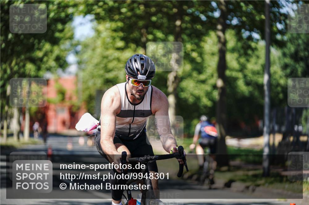 09.08.2026 - GEWOBA Citytriathlon Bremen Michael Burmester http://msf.ph/oto/9948301 09.08.2026 12:33:52 Radfahren 648, 750, 784, 914, 932, 1006, 1158 meine-sportfotos.de