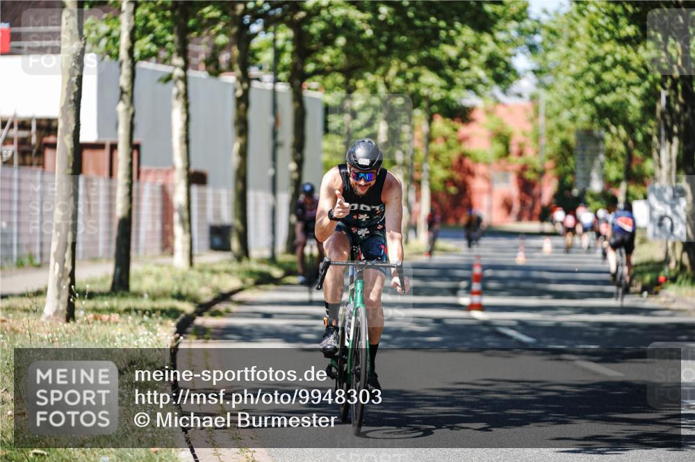 09.08.2026 - GEWOBA Citytriathlon Bremen Michael Burmester http://msf.ph/oto/9948303 09.08.2026 12:33:53 Radfahren 648, 750, 784, 914, 932, 1006, 1158 meine-sportfotos.de