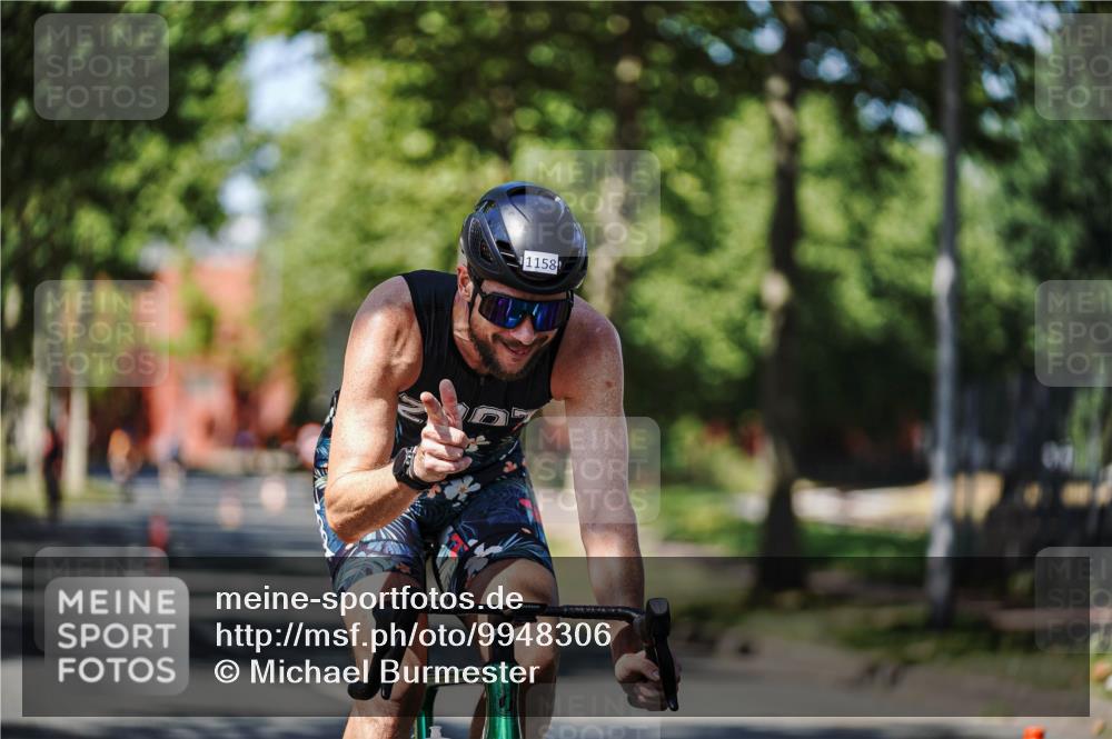 09.08.2026 - GEWOBA Citytriathlon Bremen Michael Burmester http://msf.ph/oto/9948306 09.08.2026 12:33:54 Radfahren 648, 750, 914, 932, 1158 meine-sportfotos.de