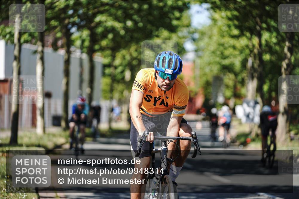 09.08.2026 - GEWOBA Citytriathlon Bremen Michael Burmester http://msf.ph/oto/9948314 09.08.2026 12:34:03 Radfahren 545, 655, 877, 914, 932, 1015, 1158 meine-sportfotos.de