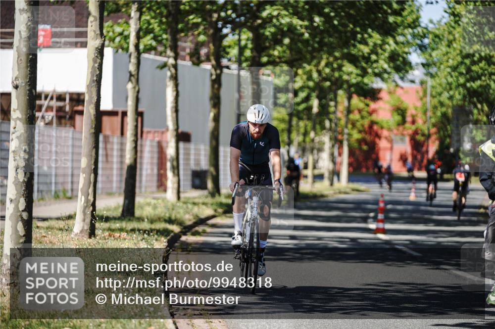 09.08.2026 - GEWOBA Citytriathlon Bremen Michael Burmester http://msf.ph/oto/9948318 09.08.2026 12:34:07 Radfahren 545, 655, 877, 914, 932, 1015, 1143, 1158 meine-sportfotos.de