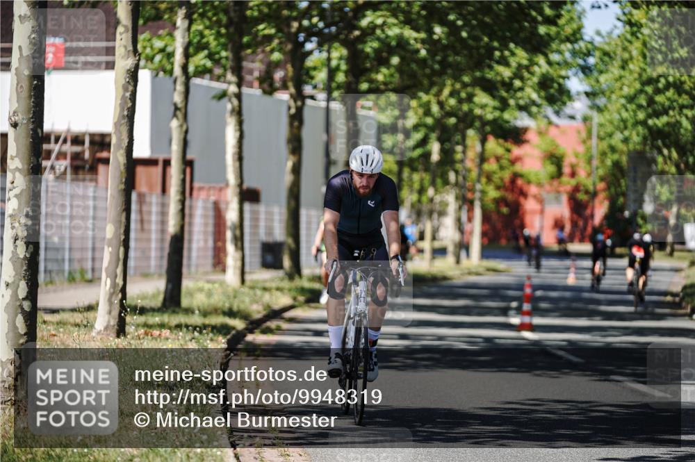 09.08.2026 - GEWOBA Citytriathlon Bremen Michael Burmester http://msf.ph/oto/9948319 09.08.2026 12:34:07 Radfahren 545, 655, 877, 914, 932, 1015, 1143, 1158 meine-sportfotos.de
