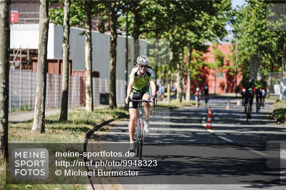 09.08.2026 - GEWOBA Citytriathlon Bremen Michael Burmester http://msf.ph/oto/9948323 09.08.2026 12:34:09 Radfahren 545, 655, 877, 914, 1015, 1143 meine-sportfotos.de