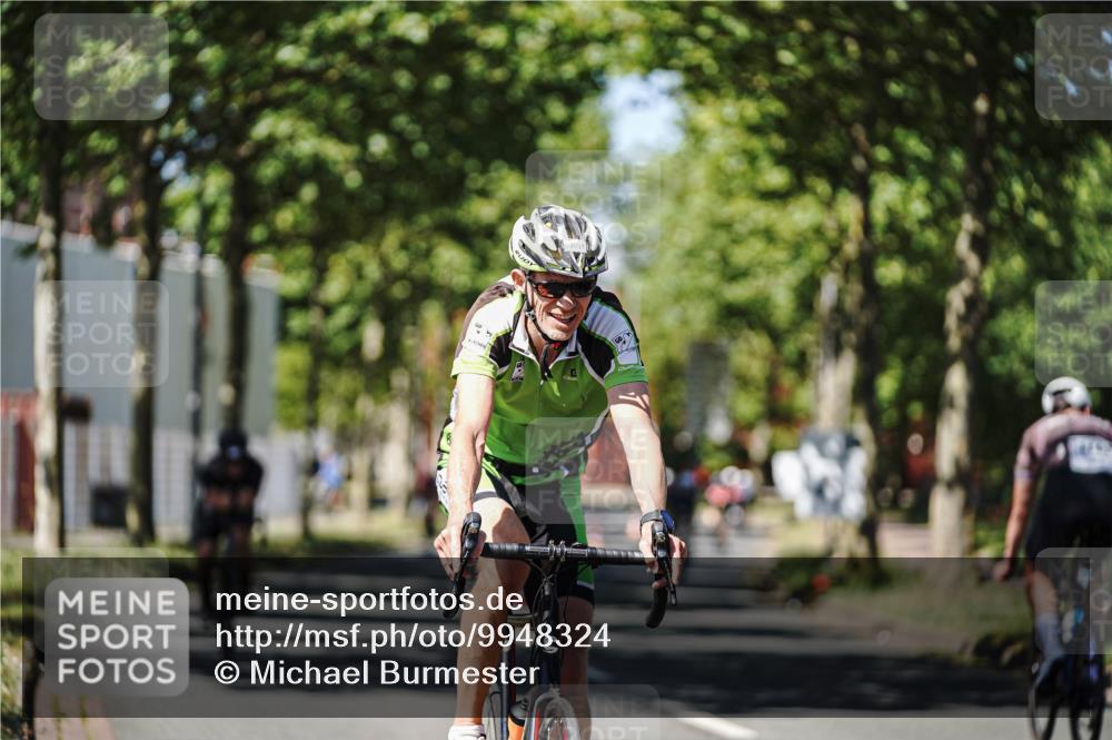 09.08.2026 - GEWOBA Citytriathlon Bremen Michael Burmester http://msf.ph/oto/9948324 09.08.2026 12:34:10 Radfahren 545, 655, 877, 914, 1013, 1015, 1143 meine-sportfotos.de