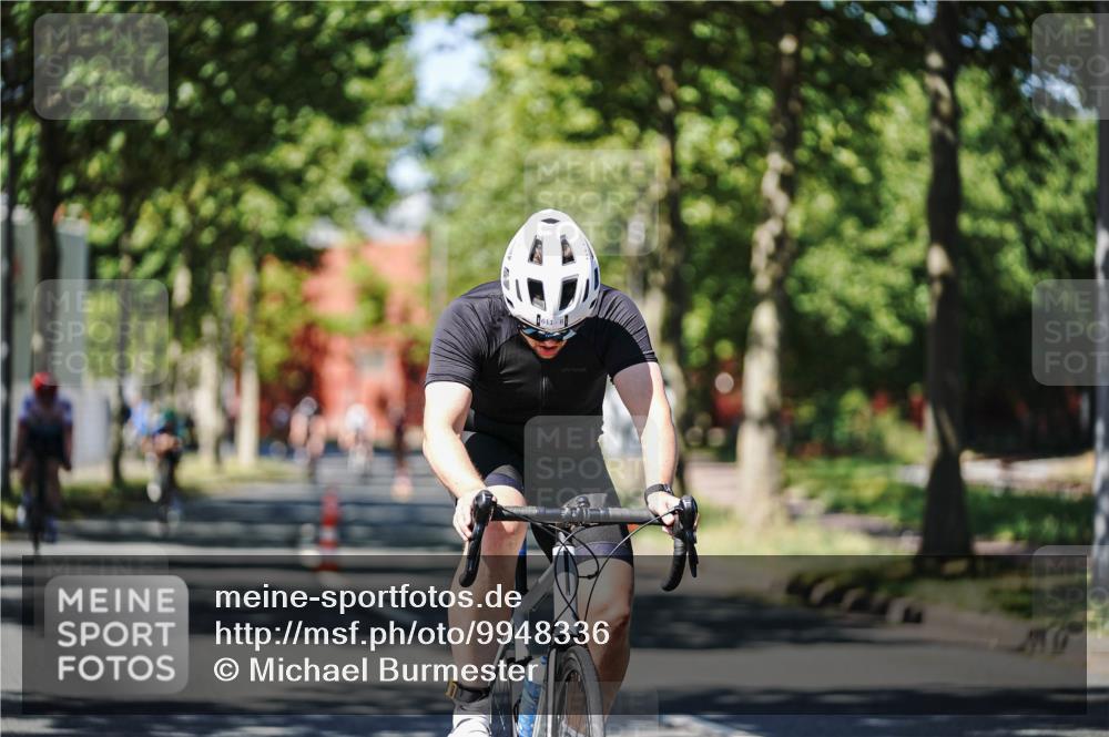09.08.2026 - GEWOBA Citytriathlon Bremen Michael Burmester http://msf.ph/oto/9948336 09.08.2026 12:34:18 Radfahren 545, 569, 611, 733, 1013, 1015, 1143, 1160 meine-sportfotos.de