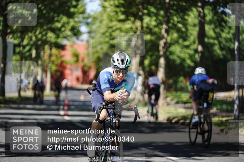 09.08.2026 - GEWOBA Citytriathlon Bremen Michael Burmester http://msf.ph/oto/9948340 09.08.2026 12:34:22 Radfahren 569, 611, 733, 808, 1013, 1130, 1143, 1160 meine-sportfotos.de