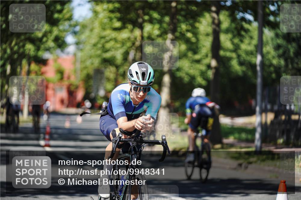 09.08.2026 - GEWOBA Citytriathlon Bremen Michael Burmester http://msf.ph/oto/9948341 09.08.2026 12:34:22 Radfahren 569, 611, 733, 808, 1013, 1130, 1143, 1160 meine-sportfotos.de