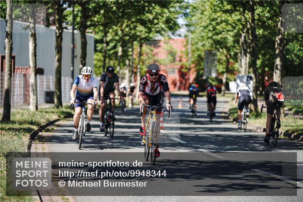 09.08.2026 - GEWOBA Citytriathlon Bremen Michael Burmester http://msf.ph/oto/9948344 09.08.2026 12:34:26 Radfahren 569, 611, 716, 733, 808, 1013, 1130, 1160 meine-sportfotos.de