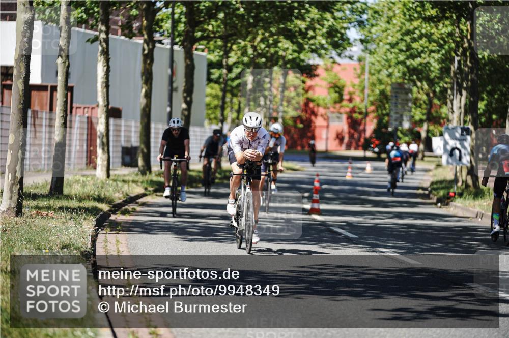 09.08.2026 - GEWOBA Citytriathlon Bremen Michael Burmester http://msf.ph/oto/9948349 09.08.2026 12:34:30 Radfahren 569, 611, 628, 716, 726, 733, 808, 1013, 1130, 1160 meine-sportfotos.de