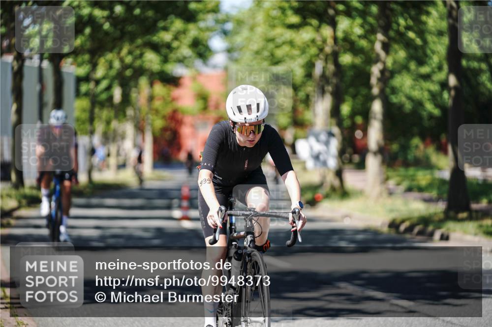 09.08.2026 - GEWOBA Citytriathlon Bremen Michael Burmester http://msf.ph/oto/9948373 09.08.2026 12:34:48 Radfahren 557, 628, 638, 726, 756, 757, 855, 939, 1145 meine-sportfotos.de