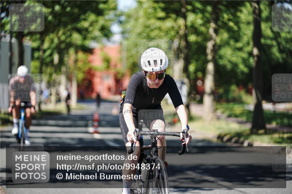 09.08.2026 - GEWOBA Citytriathlon Bremen Michael Burmester http://msf.ph/oto/9948374 09.08.2026 12:34:48 Radfahren 557, 628, 638, 726, 756, 757, 855, 939, 1145 meine-sportfotos.de