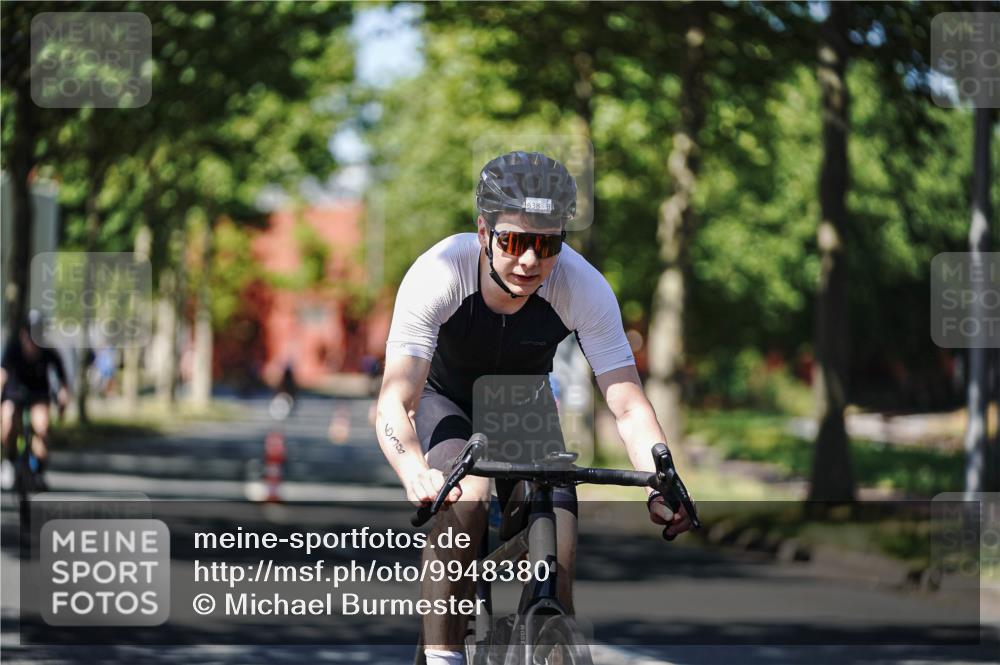 09.08.2026 - GEWOBA Citytriathlon Bremen Michael Burmester http://msf.ph/oto/9948380 09.08.2026 12:34:55 Radfahren 557, 638, 756, 757, 855, 939, 1145 meine-sportfotos.de