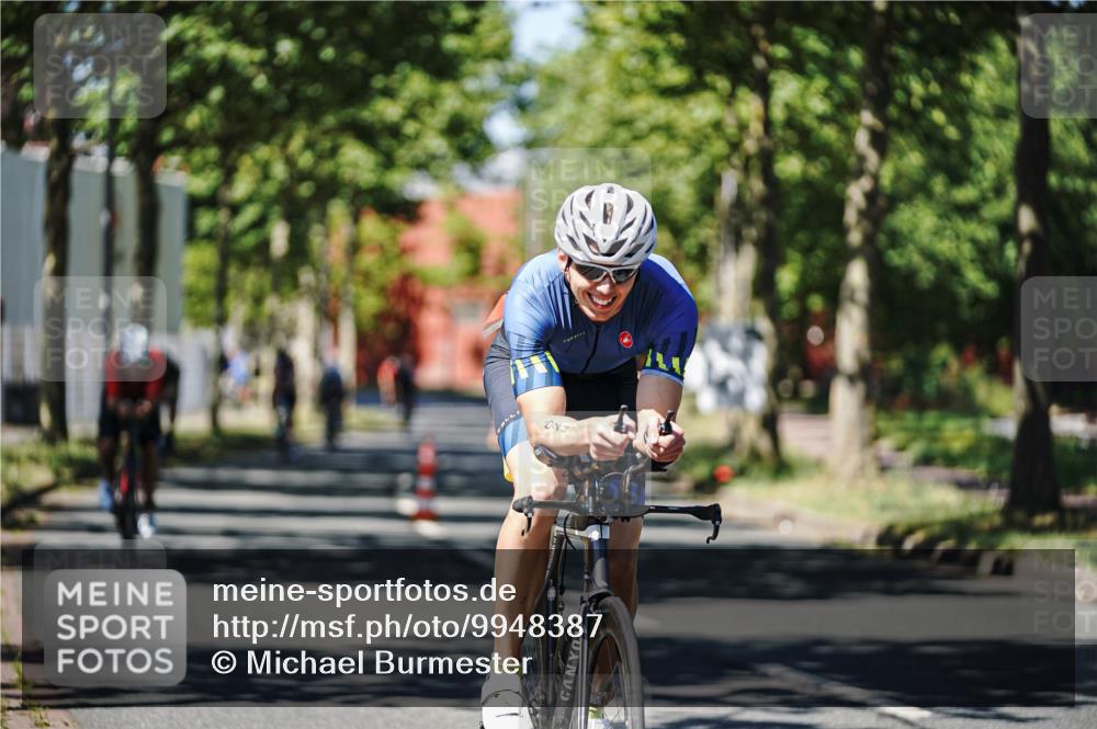 09.08.2026 - GEWOBA Citytriathlon Bremen Michael Burmester http://msf.ph/oto/9948387 09.08.2026 12:35:04 Radfahren 555, 574, 598, 624, 638, 756, 807, 1145 meine-sportfotos.de
