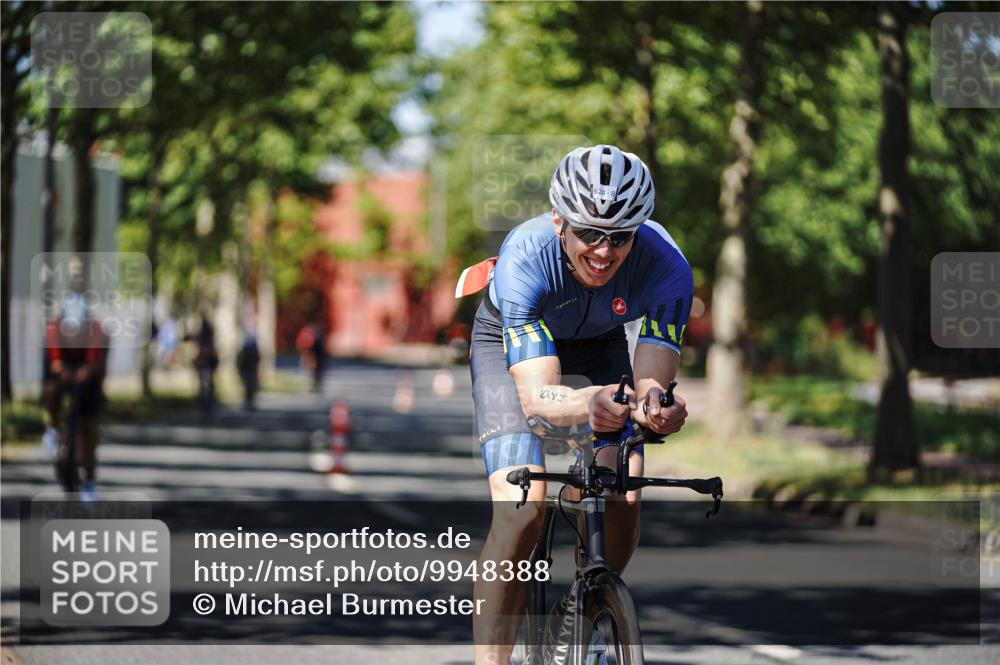 09.08.2026 - GEWOBA Citytriathlon Bremen Michael Burmester http://msf.ph/oto/9948388 09.08.2026 12:35:04 Radfahren 555, 574, 598, 624, 638, 756, 807, 1145 meine-sportfotos.de