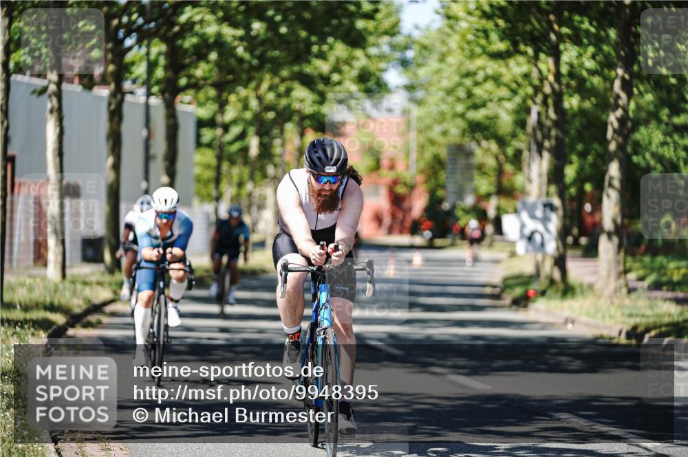 09.08.2026 - GEWOBA Citytriathlon Bremen Michael Burmester http://msf.ph/oto/9948395 09.08.2026 12:35:10 Radfahren 555, 574, 598, 609, 624, 778, 804, 807, 846, 1138 meine-sportfotos.de