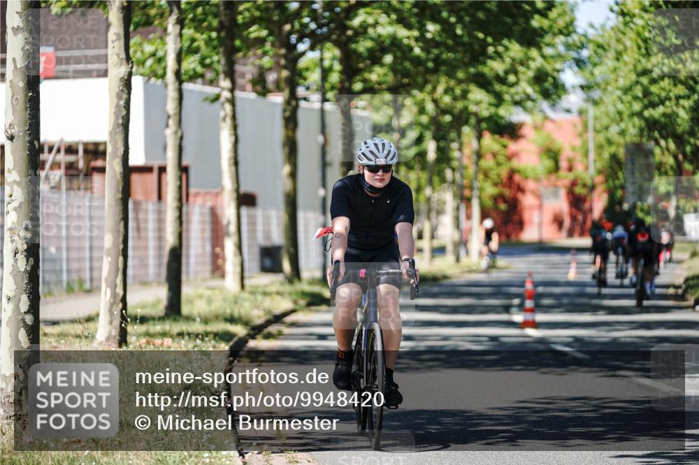 09.08.2026 - GEWOBA Citytriathlon Bremen Michael Burmester http://msf.ph/oto/9948420 09.08.2026 12:35:38 Radfahren 552, 758, 777, 814 meine-sportfotos.de