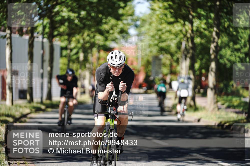 09.08.2026 - GEWOBA Citytriathlon Bremen Michael Burmester http://msf.ph/oto/9948433 09.08.2026 12:35:50 Radfahren 552, 595, 758, 803, 814, 820, 869, 895 meine-sportfotos.de