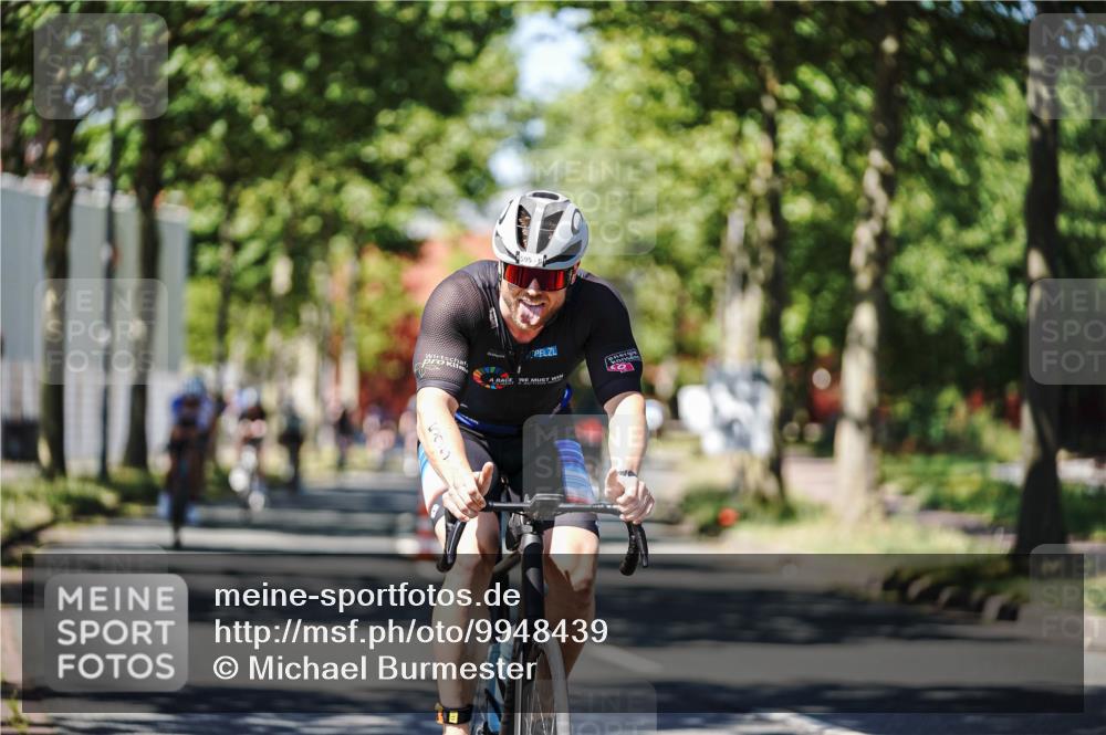 09.08.2026 - GEWOBA Citytriathlon Bremen Michael Burmester http://msf.ph/oto/9948439 09.08.2026 12:35:54 Radfahren 595, 758, 803, 814, 820, 869, 895, 901, 918, 1009, 1155 meine-sportfotos.de
