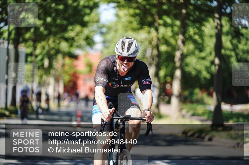 09.08.2026 - GEWOBA Citytriathlon Bremen Michael Burmester http://msf.ph/oto/9948440 09.08.2026 12:35:54 Radfahren 595, 758, 803, 814, 820, 869, 895, 901, 918, 1009, 1155 meine-sportfotos.de