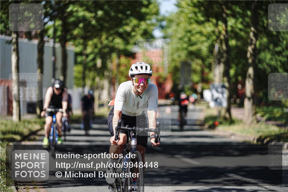 09.08.2026 - GEWOBA Citytriathlon Bremen Michael Burmester http://msf.ph/oto/9948448 09.08.2026 12:36:00 Radfahren 564, 595, 737, 803, 820, 869, 901, 918, 981, 1009, 1155 meine-sportfotos.de