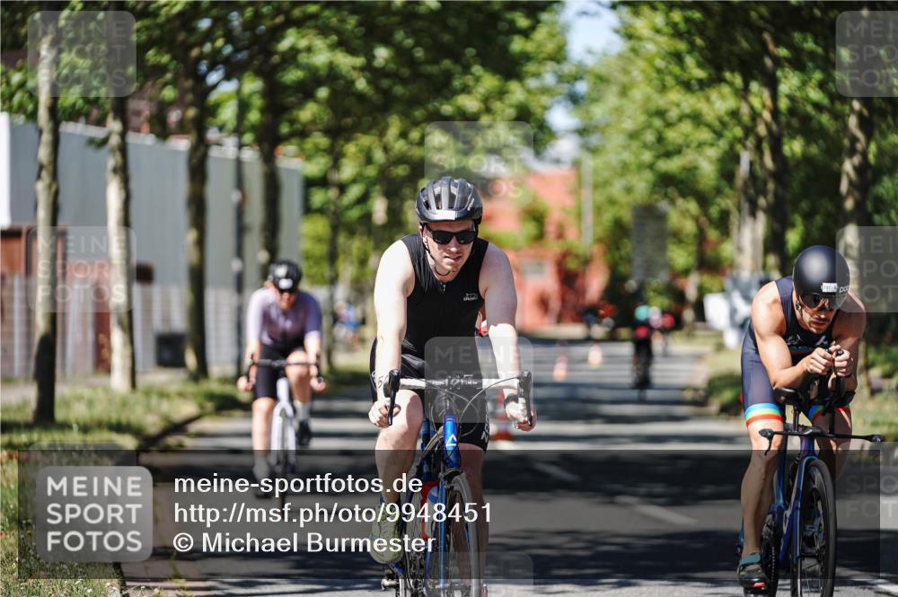 09.08.2026 - GEWOBA Citytriathlon Bremen Michael Burmester http://msf.ph/oto/9948451 09.08.2026 12:36:01 Radfahren 564, 565, 595, 737, 803, 820, 869, 901, 918, 981, 1009, 1155 meine-sportfotos.de