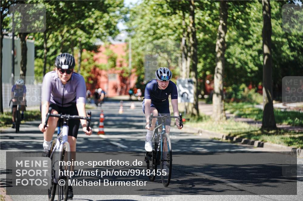 09.08.2026 - GEWOBA Citytriathlon Bremen Michael Burmester http://msf.ph/oto/9948455 09.08.2026 12:36:02 Radfahren 564, 565, 595, 737, 803, 820, 869, 901, 918, 981, 1009, 1155 meine-sportfotos.de