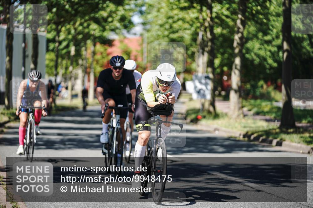 09.08.2026 - GEWOBA Citytriathlon Bremen Michael Burmester http://msf.ph/oto/9948475 09.08.2026 12:36:15 Radfahren 560, 562, 564, 565, 682, 737, 748, 781, 948, 981, 1110, 1119, 1139 meine-sportfotos.de