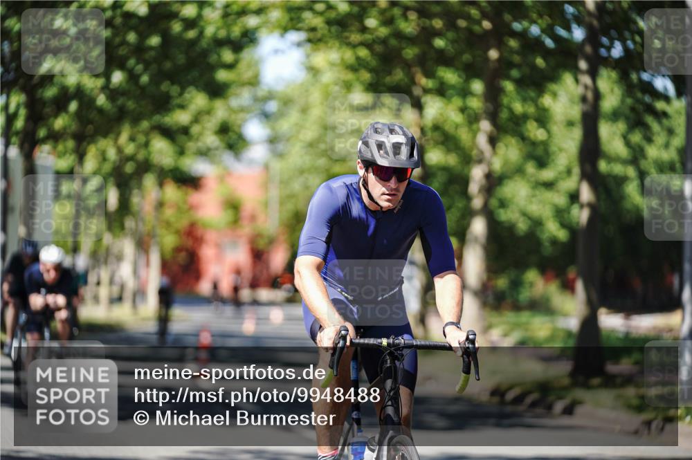 09.08.2026 - GEWOBA Citytriathlon Bremen Michael Burmester http://msf.ph/oto/9948488 09.08.2026 12:36:26 Radfahren 560, 562, 668, 673, 682, 748, 749, 780, 864, 948, 979, 1110, 1118, 1129, 1139, 1146 meine-sportfotos.de