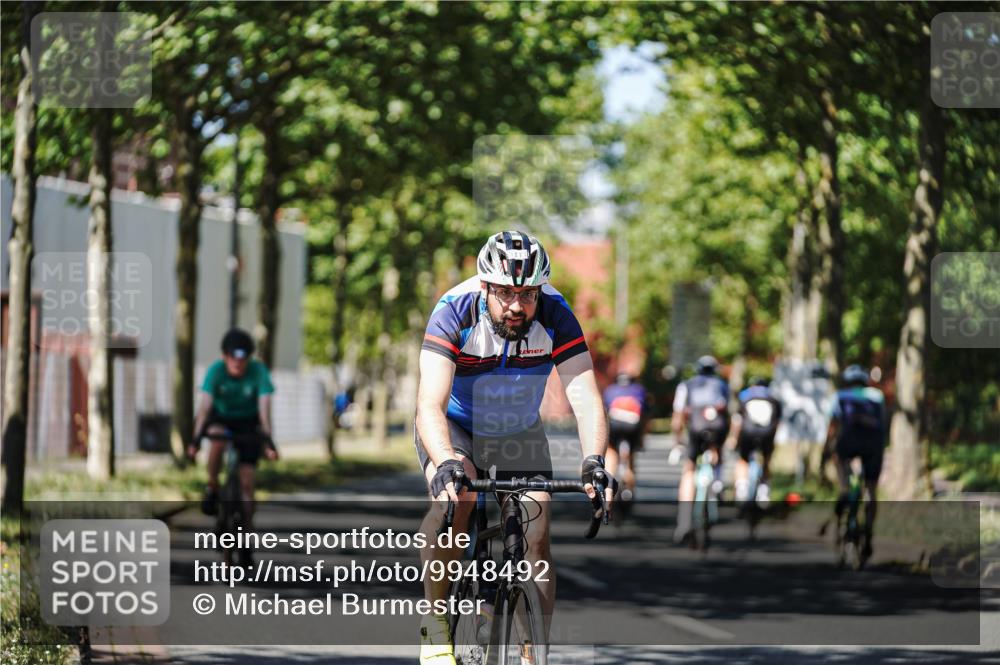 09.08.2026 - GEWOBA Citytriathlon Bremen Michael Burmester http://msf.ph/oto/9948492 09.08.2026 12:36:29 Radfahren 653, 668, 673, 682, 748, 749, 780, 864, 979, 1110, 1118, 1129, 1139, 1146 meine-sportfotos.de
