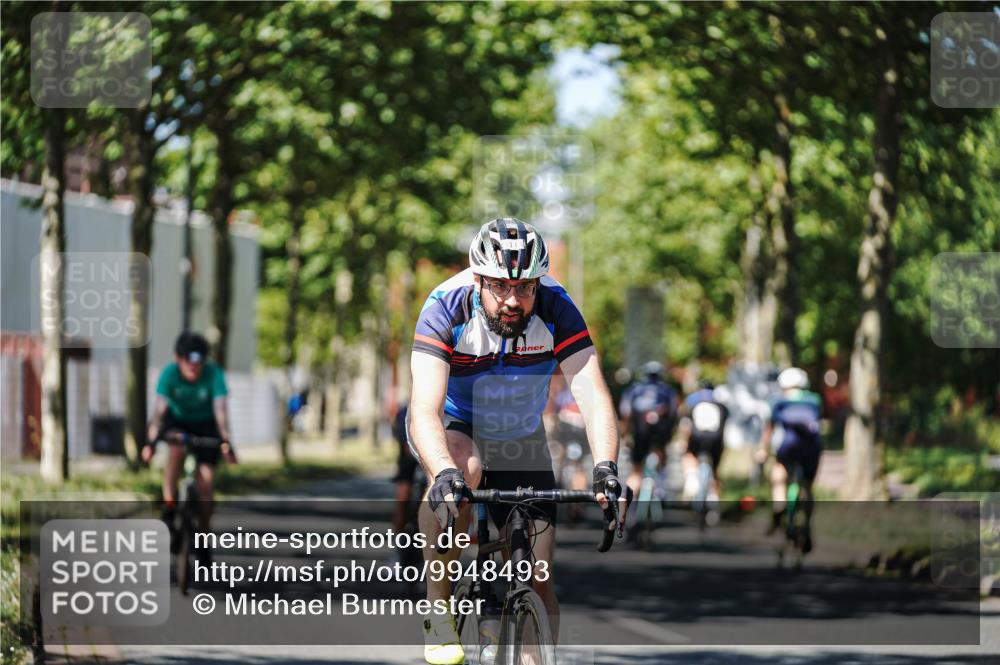 09.08.2026 - GEWOBA Citytriathlon Bremen Michael Burmester http://msf.ph/oto/9948493 09.08.2026 12:36:29 Radfahren 653, 668, 673, 682, 748, 749, 780, 864, 979, 1110, 1118, 1129, 1139, 1146 meine-sportfotos.de