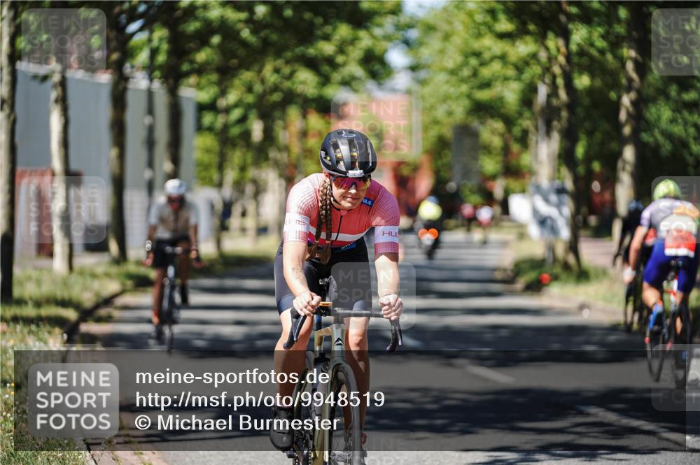 09.08.2026 - GEWOBA Citytriathlon Bremen Michael Burmester http://msf.ph/oto/9948519 09.08.2026 12:36:49 Radfahren 699, 861, 943, 970, 1005, 1147 meine-sportfotos.de