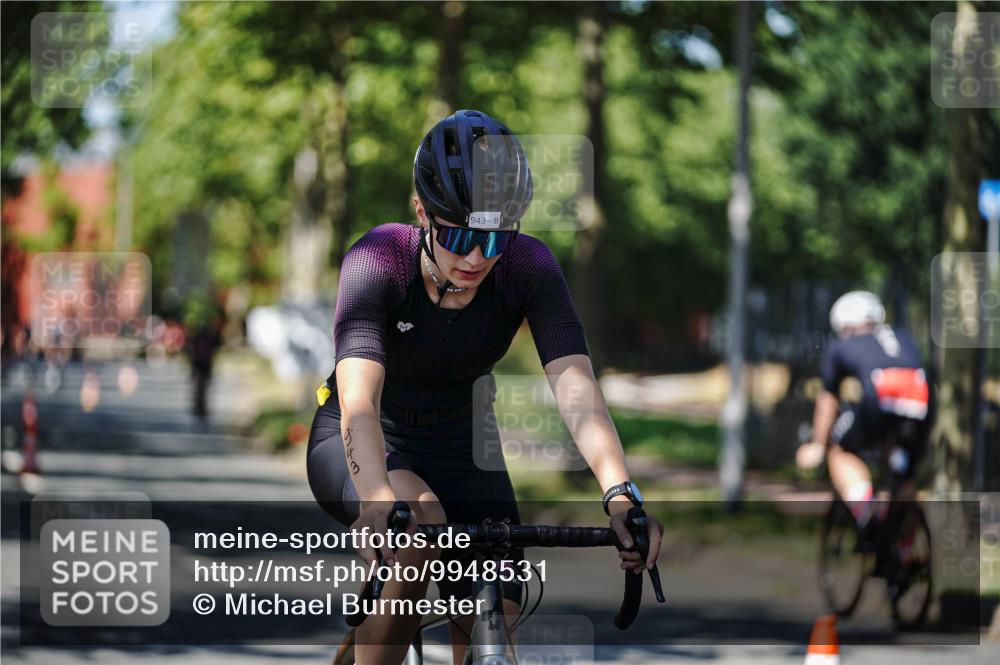 09.08.2026 - GEWOBA Citytriathlon Bremen Michael Burmester http://msf.ph/oto/9948531 09.08.2026 12:37:00 Radfahren 787, 823, 861, 872, 943, 970, 1147 meine-sportfotos.de