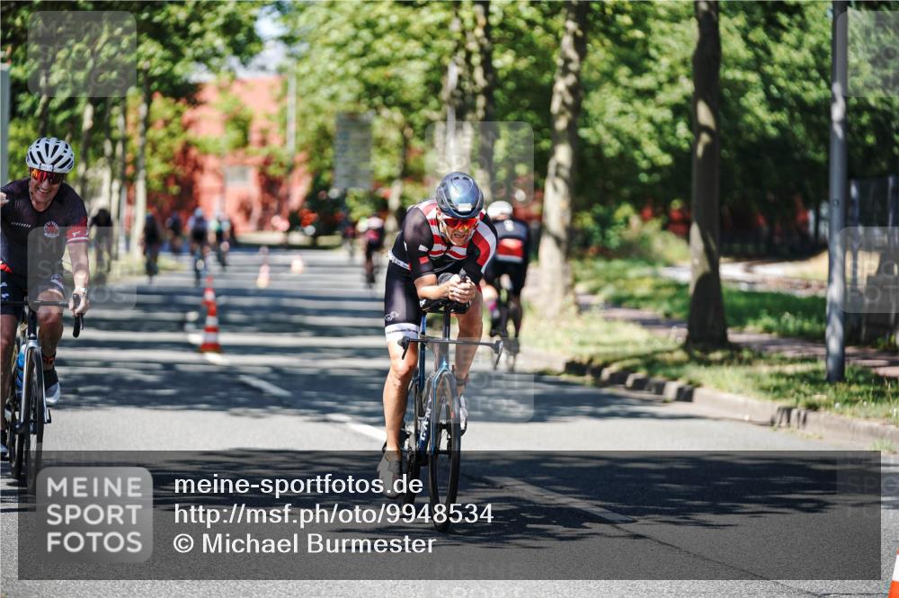 09.08.2026 - GEWOBA Citytriathlon Bremen Michael Burmester http://msf.ph/oto/9948534 09.08.2026 12:37:02 Radfahren 787, 823, 872, 943, 1126, 1147 meine-sportfotos.de