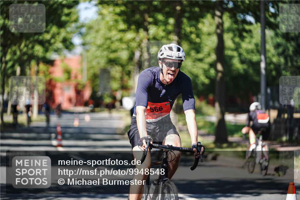 09.08.2026 - GEWOBA Citytriathlon Bremen Michael Burmester http://msf.ph/oto/9948548 09.08.2026 12:37:11 Radfahren 566, 568, 728, 744, 787, 788, 790, 812, 823, 839, 872, 1126, 1142 meine-sportfotos.de