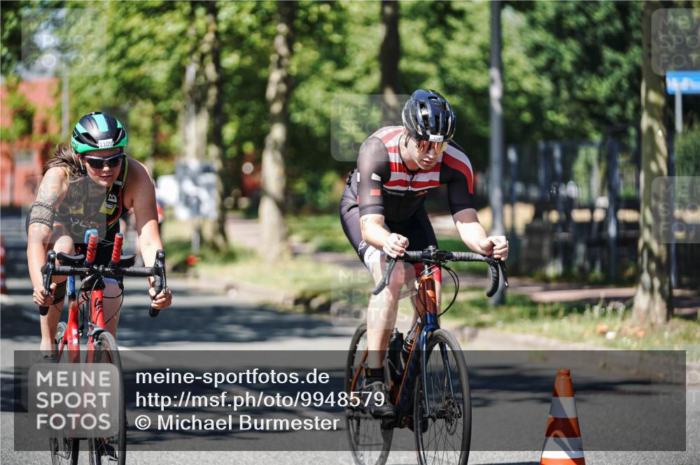 09.08.2026 - GEWOBA Citytriathlon Bremen Michael Burmester http://msf.ph/oto/9948579 09.08.2026 12:37:37 Radfahren 604, 627, 639, 678, 727, 745, 816, 935, 1109 meine-sportfotos.de