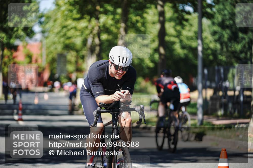 09.08.2026 - GEWOBA Citytriathlon Bremen Michael Burmester http://msf.ph/oto/9948588 09.08.2026 12:37:44 Radfahren 639, 678, 687, 727, 745, 816, 935, 1109 meine-sportfotos.de