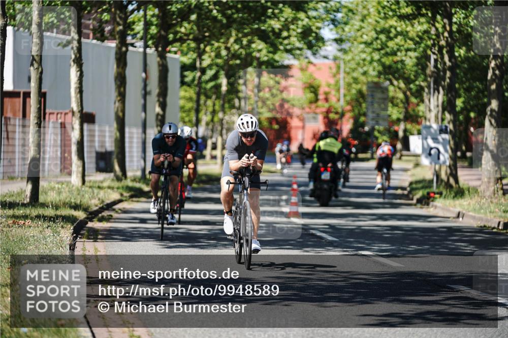 09.08.2026 - GEWOBA Citytriathlon Bremen Michael Burmester http://msf.ph/oto/9948589 09.08.2026 12:37:49 Radfahren 559, 571, 639, 687, 727, 745, 1114 meine-sportfotos.de