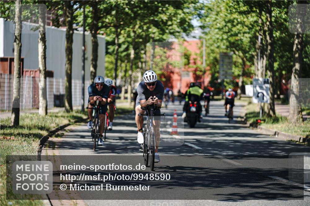 09.08.2026 - GEWOBA Citytriathlon Bremen Michael Burmester http://msf.ph/oto/9948590 09.08.2026 12:37:49 Radfahren 559, 571, 639, 687, 727, 745, 1114 meine-sportfotos.de