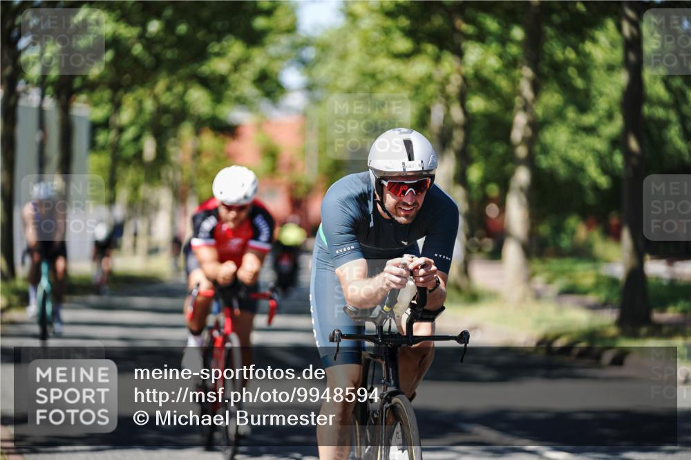 09.08.2026 - GEWOBA Citytriathlon Bremen Michael Burmester http://msf.ph/oto/9948594 09.08.2026 12:37:50 Radfahren 559, 571, 639, 687, 727, 745, 1114 meine-sportfotos.de
