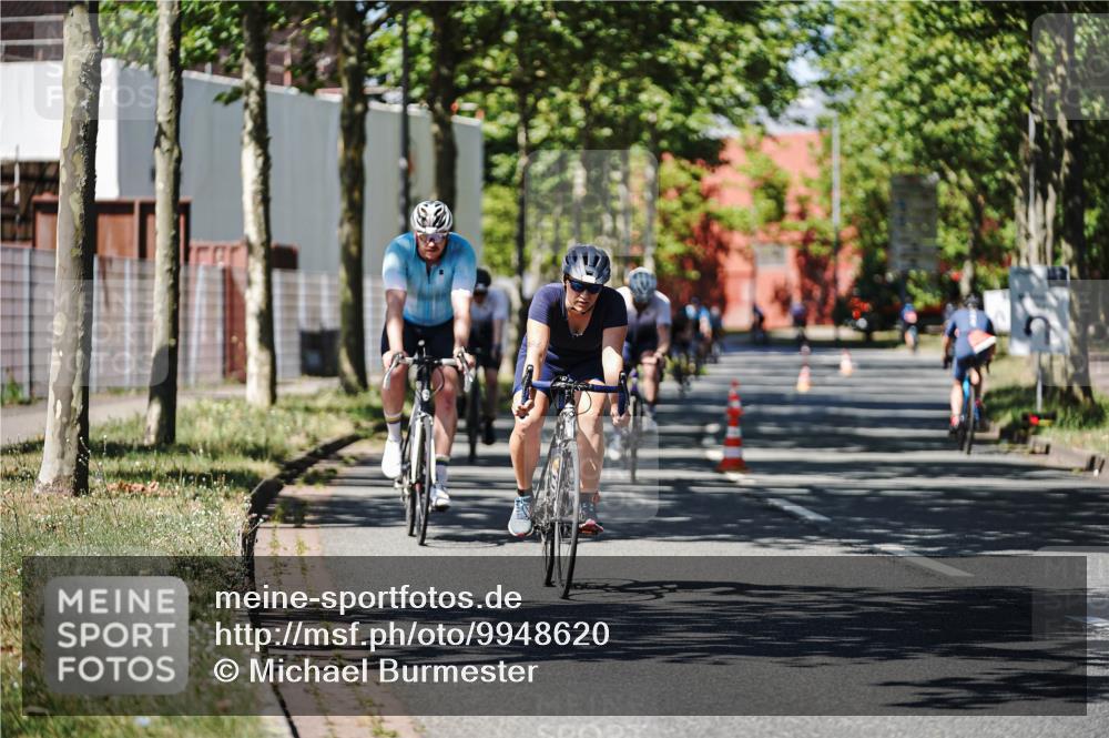 09.08.2026 - GEWOBA Citytriathlon Bremen Michael Burmester http://msf.ph/oto/9948620 09.08.2026 12:38:13 Radfahren 596, 603, 672, 762, 763, 806, 886, 897, 911, 960, 1017, 1113 meine-sportfotos.de