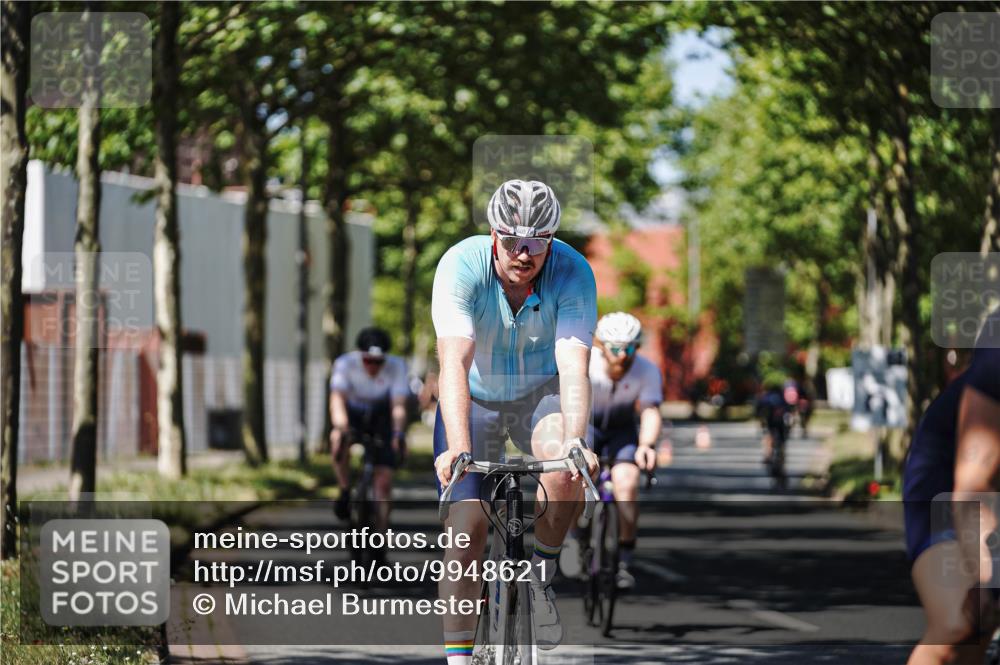 09.08.2026 - GEWOBA Citytriathlon Bremen Michael Burmester http://msf.ph/oto/9948621 09.08.2026 12:38:14 Radfahren 596, 603, 672, 762, 763, 806, 886, 897, 911, 960, 1113 meine-sportfotos.de