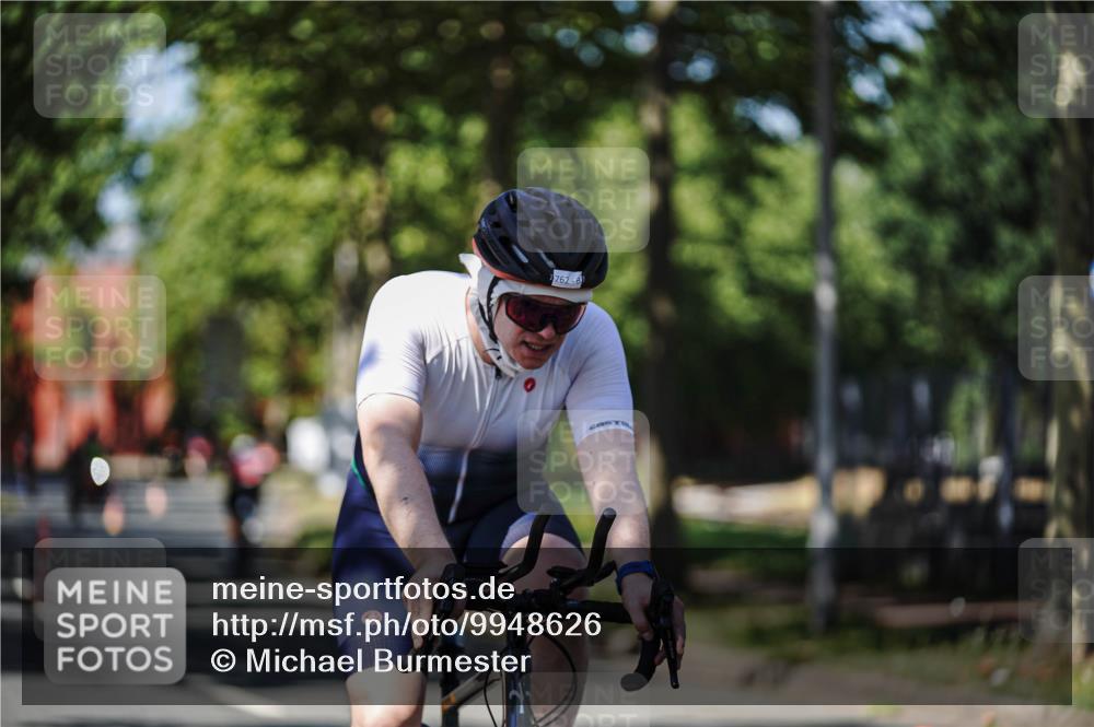 09.08.2026 - GEWOBA Citytriathlon Bremen Michael Burmester http://msf.ph/oto/9948626 09.08.2026 12:38:16 Radfahren 570, 596, 603, 672, 762, 806, 886, 911, 960 meine-sportfotos.de