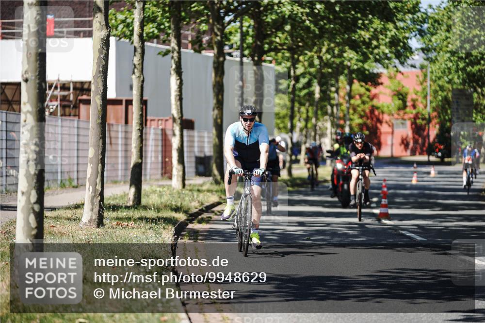 09.08.2026 - GEWOBA Citytriathlon Bremen Michael Burmester http://msf.ph/oto/9948629 09.08.2026 12:38:21 Radfahren 541, 570, 596, 603, 623, 672, 695, 762, 806, 886 meine-sportfotos.de