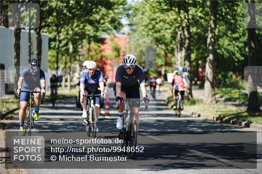 09.08.2026 - GEWOBA Citytriathlon Bremen Michael Burmester http://msf.ph/oto/9948652 09.08.2026 12:38:40 Radfahren 572, 577, 625, 637, 667, 838, 844, 912, 1003, 1111, 1156 meine-sportfotos.de