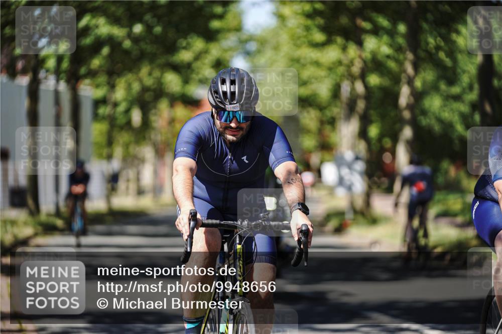 09.08.2026 - GEWOBA Citytriathlon Bremen Michael Burmester http://msf.ph/oto/9948656 09.08.2026 12:38:42 Radfahren 572, 577, 625, 637, 667, 798, 838, 844, 912, 1003, 1111, 1156 meine-sportfotos.de