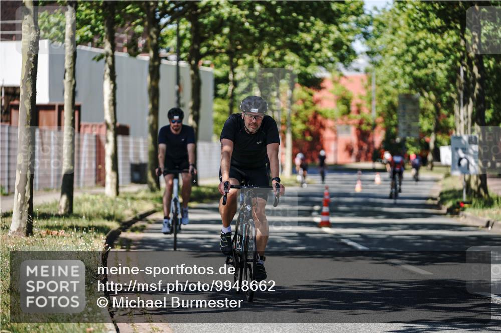 09.08.2026 - GEWOBA Citytriathlon Bremen Michael Burmester http://msf.ph/oto/9948662 09.08.2026 12:38:50 Radfahren 572, 577, 625, 667, 798, 838, 902, 1003, 1111, 1156 meine-sportfotos.de
