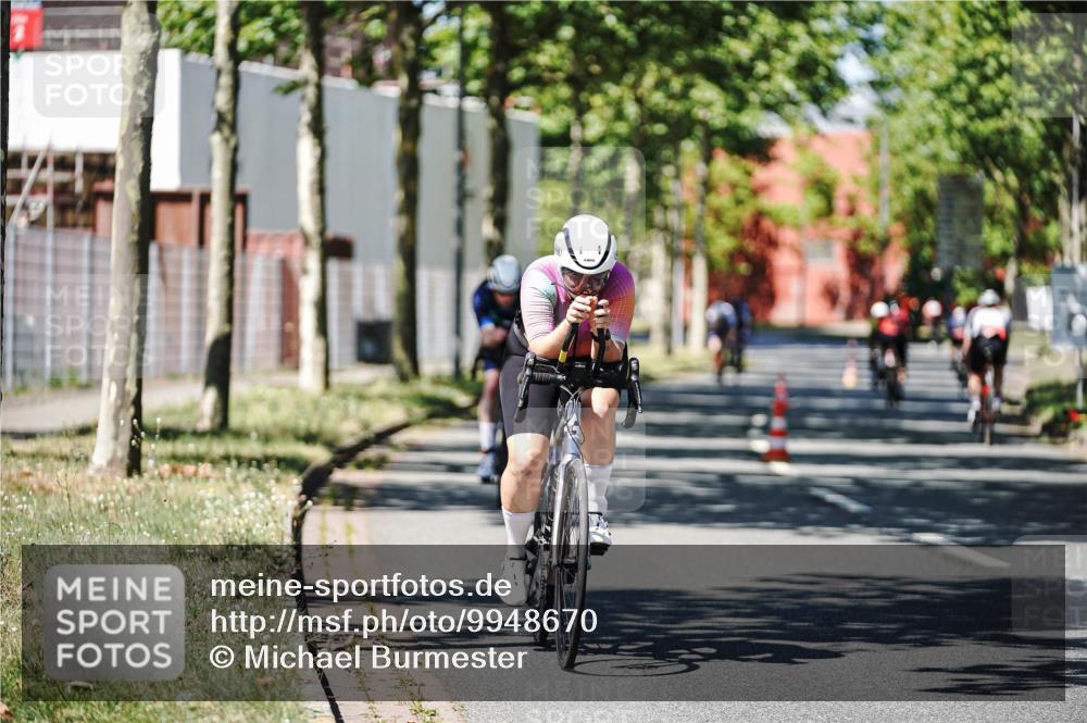 09.08.2026 - GEWOBA Citytriathlon Bremen Michael Burmester http://msf.ph/oto/9948670 09.08.2026 12:38:57 Radfahren 625, 694, 759, 798, 902, 1003 meine-sportfotos.de