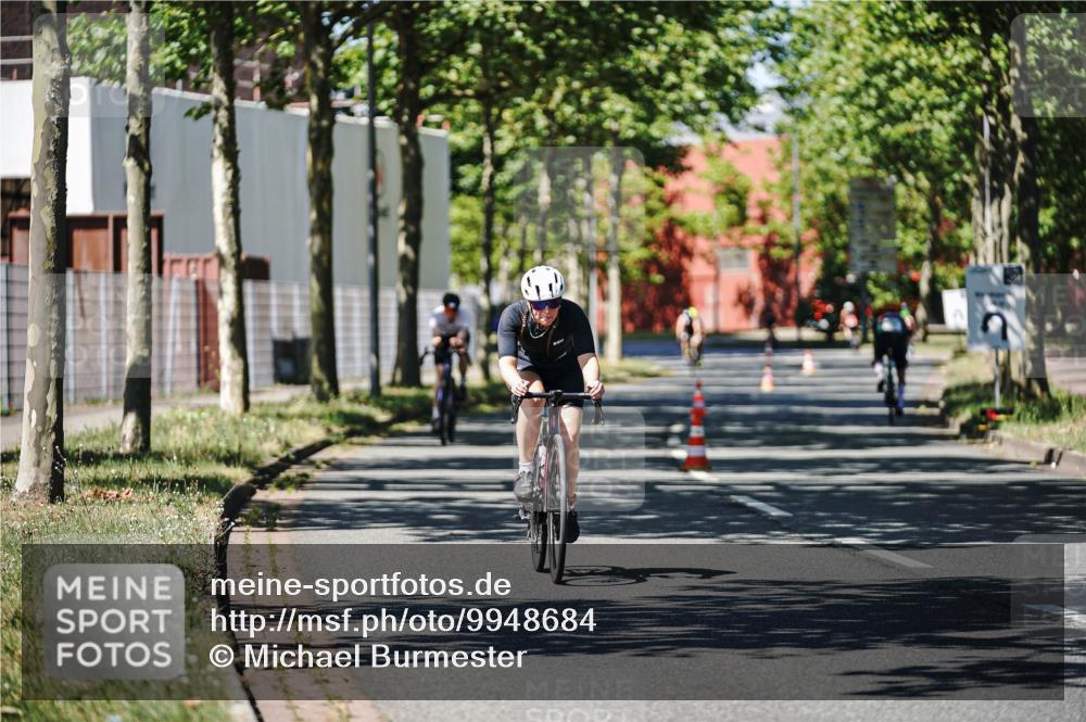 09.08.2026 - GEWOBA Citytriathlon Bremen Michael Burmester http://msf.ph/oto/9948684 09.08.2026 12:39:11 Radfahren 664, 694, 759, 770, 776, 931, 1124 meine-sportfotos.de